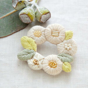 �h���イ�L�b�g k.omono fioret wreah brooch �u���[�` -white- �h�J�L�b�g �h���イ�L�b�g �L�b�g ��̓� �v���[���g