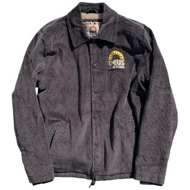 DEUS EX MACHINA (デウスエクスマキナ) / 中綿入り コーデュロイ 裏ボアフリース コーチジャケット / STOKES COACH JACKET - ANTHRACITE / DMF246571 / メンズ サーフブランド チャコールブラック グレー 黒 コーデュロイ 刺繍