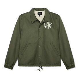 DEUS EX MACHINA ( デウスエクスマキナ ) コーチジャケット ナイロンジャケット / HARAJUKU COACH - CYPRESS GREEN / DMW46821S / メンズ カーキグリーン 緑 シールドロゴ アドレス 定番