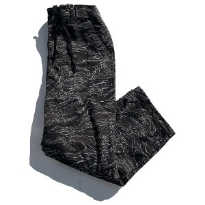 NASNGWAM (�i�X���O����) / ���t���[�X �x�C�J�[�p���c �^�C�K�[�J�� / NUNAVUT PANTS- BLACK / P2615301 / �����Y �� �u���b�N �J����