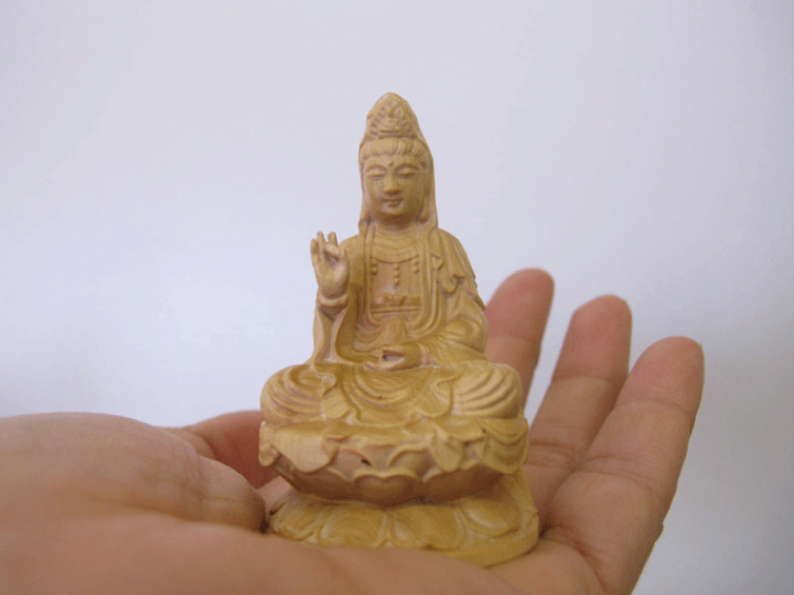 楽天市場】観音菩薩 木彫り 仏像 仕様：無垢 / 素材：柘植（置物