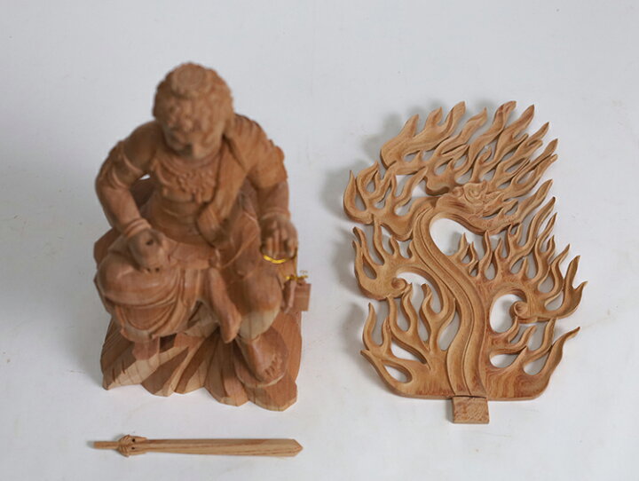 楽天市場】【総高33cm】不動明王 木彫 仏像一刀彫 / 素材：欅（縁起物  