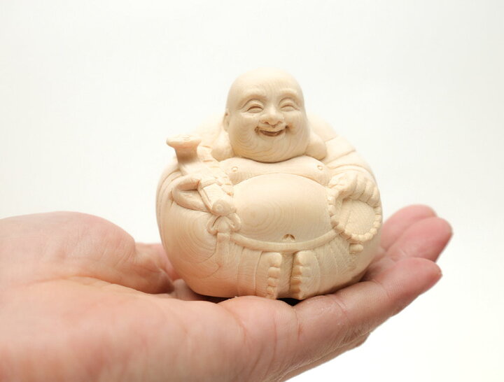 楽天市場】黄【高7cm】布袋様 木彫り 置物 一刀彫 / 素材：ひのき 
