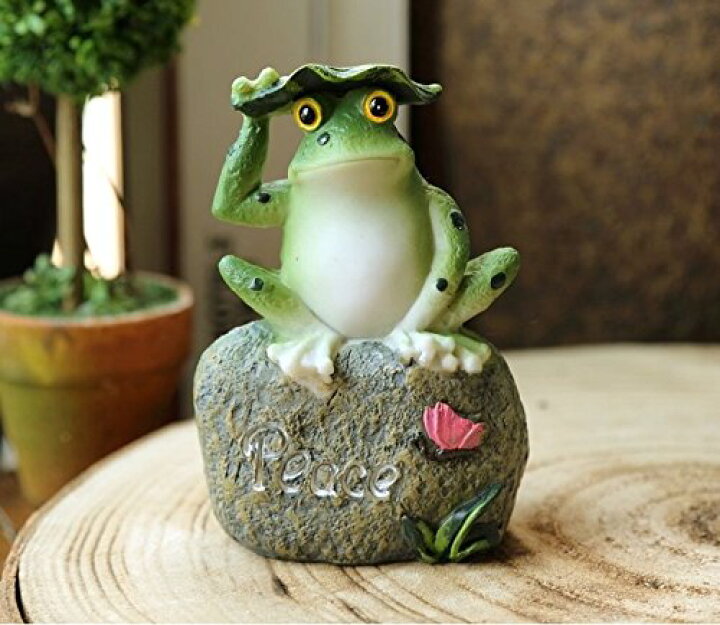 かわいい カエルの置物 セット トリオ 三兄弟 かえる 置物 蛙 にも 飾り 石の上