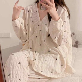 マタニティウェア レディース 産後 パジャマ 春夏秋冬 綿 薄手 大きいサイズ 授乳服 Vネック 長袖 長ズボン 部屋着 ルームウェア セットアップ 黒 蝶結び 小さなサクランボ 彩色 蝶結び