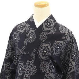 【中古】 紬 袷 レディース 正絹 黒 亀甲 伝統文様 小粋 身丈166cm 裄丈66cm ランチ ショッピング お出かけ 普段着 M〜Lサイズ相当 リサイクル着物 リユース着物 中古着物 即日発送
