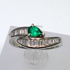 Pt900 エメラルドリング