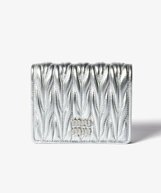 ミュウミュウ MIU MIU MATELASSE マテラッセ BIFOLD WALLET 2つ折り財布 5MV204 2FPP F0236 5MV204 AFPP F0118 二つ折り財布 レディース 財布 小物 チプリア アルジェント