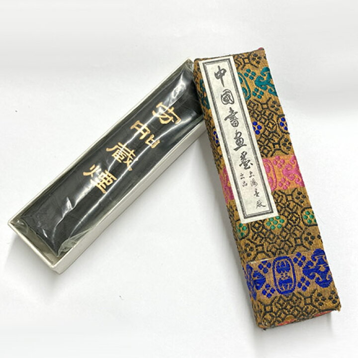 中国書画墨 曹素功 上海墨 2本セット 未使用 総重量約125.5g 書道具 古墨 中国墨 上海墨廠出品 唐墨 唐物 - メルカリ 中国書画墨 上海墨廠出品 約13cm×3cm×1.3cm