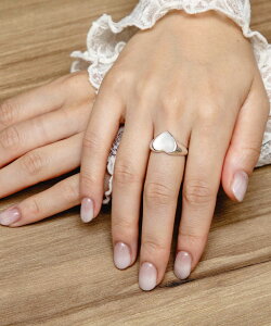 �A�j�J�C�l�Y ANNIKA INEZ Mother of pearl heart ring �}�U�[�I�u�p�[�� �n�[�g R157 SML �����O �w�� ���f�B�[�X �A�N�Z�T���[ �V���o�[