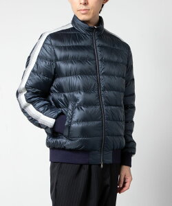 wm HERNO RESORT ][g BOMBER JACKET IN NYLON ULTRALIGHT {o[WPbg EgiC PI00104UR 12020Z _EWPbg Y AE^[