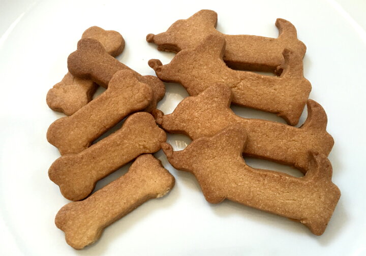 楽天市場 ジップバッグで日持ちします ほんのり甘いワンコと一緒仲良しクッキー 犬用クッキー ニコ ギフト アンド スイーツ