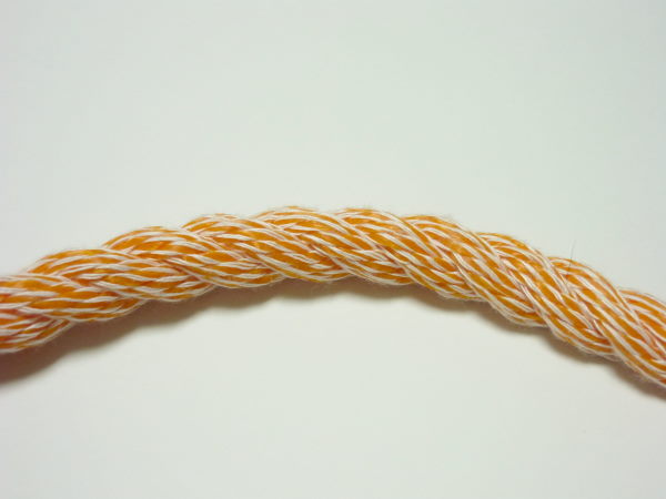 トラックロープ 荷掛けロープ 固定ロープ ＫＰロープ オレンジロープ PVロープ 荷物固定ロープ 値引き VPロープ 直径16mm カット販売 割引も実施中 KPロープ 混撚ロープ