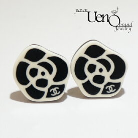 【中古】 CHANEL シャネル カメリアモチーフ イヤリング メッキ （ゴールド色） プラスチック系 （黒×白） 【質屋】 【質ウエノ】