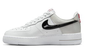 バスケットシューズ バッシュ スニーカー ライト アイアン オール ナイキ Nike WMNS AIR FORCE 1 '07 ESS W White/Black ストリート 【WOMEN'S】