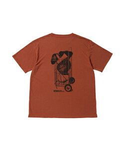 �o�X�P�b�gT�V���c �E�F�A �A�N�^�[ AKTR FREEDOM GRAPHIC LOOSE FIT T/C TEE RED �yMEN'S�z