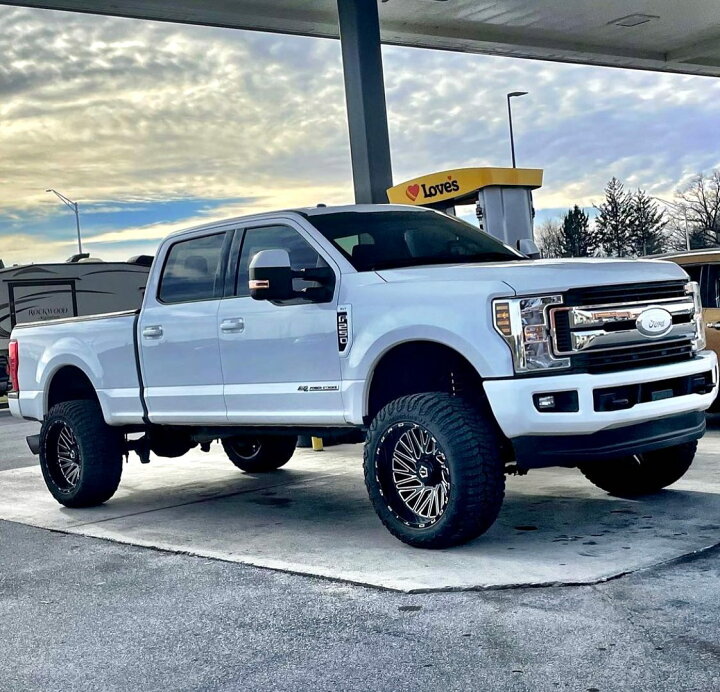 楽天市場】TIS OFFROAD 553BM グロスブラックミルド 22インチアルミ 