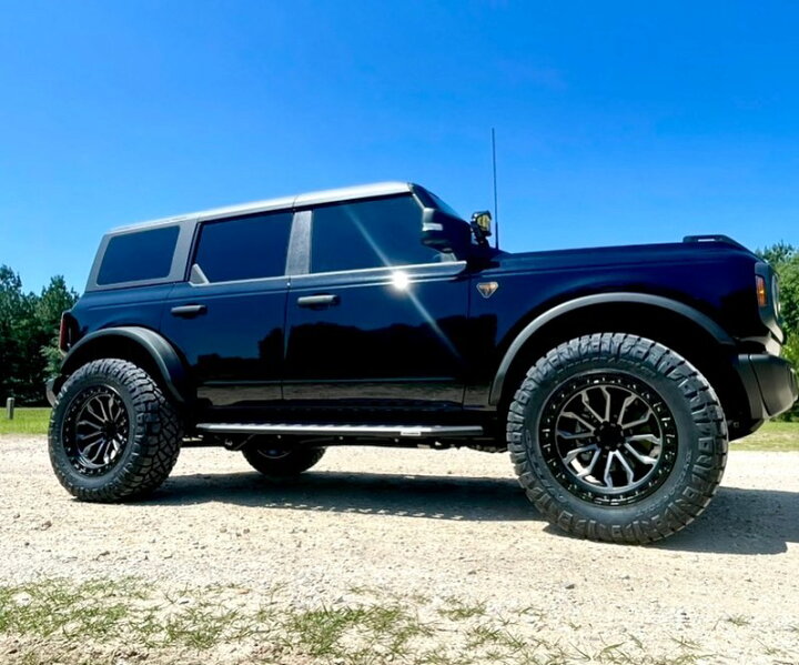 楽天市場】TIS OFFROAD 556AB ガンメタブラックリング 20インチアルミ 