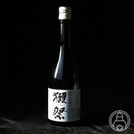 獺祭 純米大吟醸45 1800ml 株式会社獺祭 山口県15〜16度 ギフト プレゼント 父の日 お中元 お歳暮 お正月 日本酒 酒 お酒【クール便推奨】※お一人様2本限り