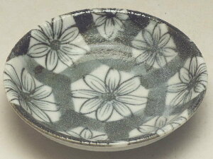 【B級品】亀甲キク 丸深小皿(φ97)