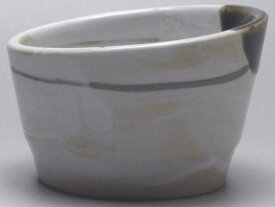 【B級品】織部掛白刷毛茶　斜めの小鉢(φ85)　[普段使いの食器]