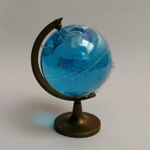 �L���p�e�S�y�i�n���V�j Crystal mud Globe