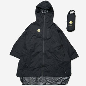 KIU kiu キウ RAIN PONCHO レインポンチョ KIU レインコート ジップアップレインコート UNBY別注 雨具 メンズ ポンチョ レインウェア 梅雨 防水 撥水 透湿 雨 フェス アウトドア キャンプ レジャー 自転車 ロング おしゃれ 超撥水 通気性 黒 ブラック UGS-WP001-10