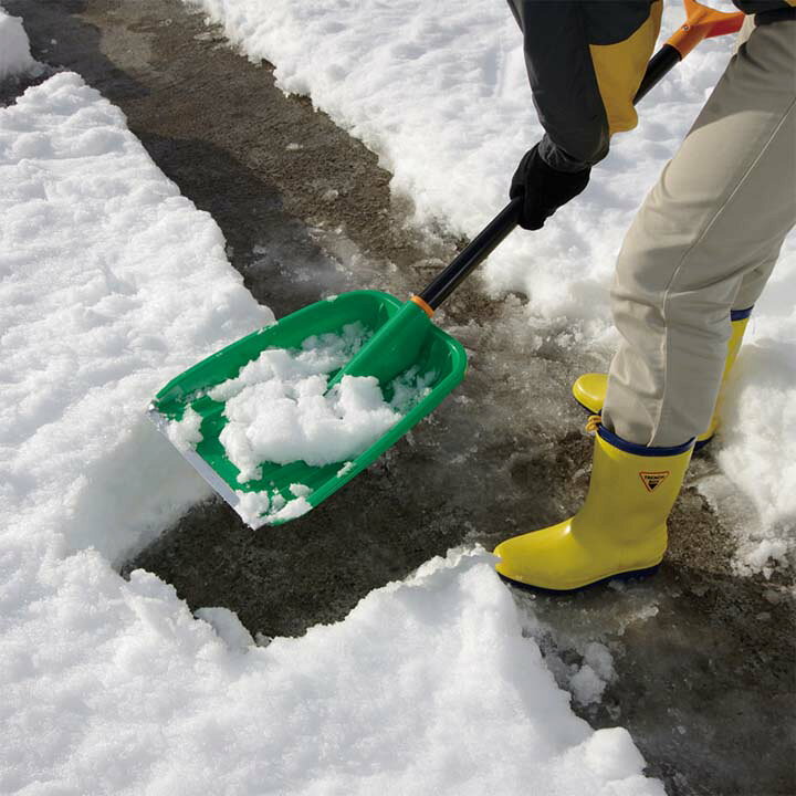代引き不可 除雪 スコップ 除雪用品 スノースコップ 雪かき 雪離れのよい除雪スコップ オレンジ アイリスオーヤマ Riosmauricio Com