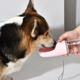DOGNESS D02 ペットウォーターボトル 給水器 犬猫など 多種ペット携帯用水飲みボトル 水槽付き (300ml, ホワイト/ピンク/ブルー) (D02 Pink)