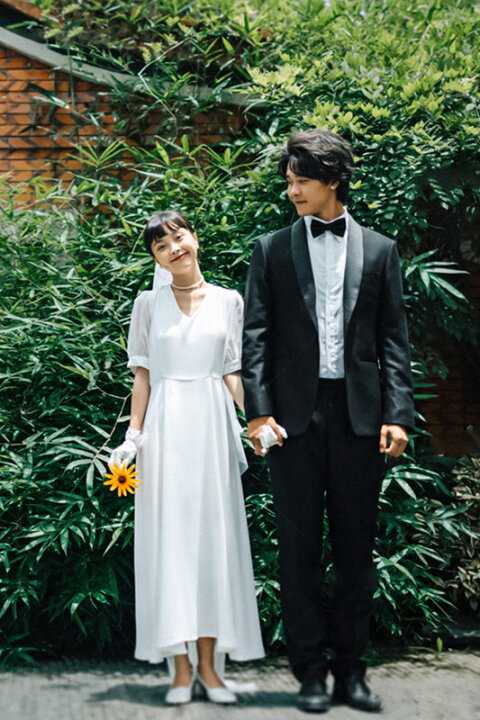 楽天市場】ウェディングドレス 花嫁 半袖 二次会 前撮り ドレス vネック ファスナー 海外挙式 サテン シンプル パーティードレス レディース ファッション ワンピース 結婚式 フォーマルドレス 成人式 ブライダル ロングドレス 挙式 披露宴 演奏会 発表会 セミオーダー ...