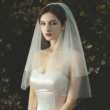 楽天市場 ウェディングベール 花嫁 花より美しい 輝き セミロング 結婚式 披露宴 挙式 高級感 ベールアップ ベールダウン レース付き フワフワ オフホワイト スパンコール 優雅 ビンテージ プリンセス お姫様 海外撮影 旅行結婚 ブライダルベール Unique Weddings