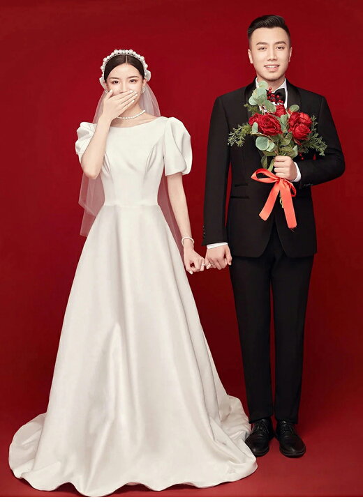楽天市場】ウェディングドレス 結婚式 海外挙式ドレス 二次会 お嫁さん ロングドレス シンプル Aラインドレス 袖あり フォーマルドレス 成人式 おしゃれ パーティードレス ブライダル wedding dress 高級感 披露宴 食事会 撮影 ハネムーンフォト 大きいサイズ : unique ...