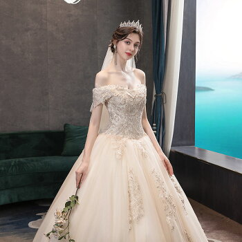 楽天市場 ウエディングドレス 二次会 プリンセスラインドレス 花嫁 結婚式 披露宴フォマールドレスお姫様 着痩せ 代30代40代 ブライダル 高級 シャンパン色 オフショルダー ロングドレス 刺繍 セミオーダー 編み上げ Unique Weddings