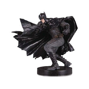 DC Designer Ser Black Label Batman By Bermejo Statue 