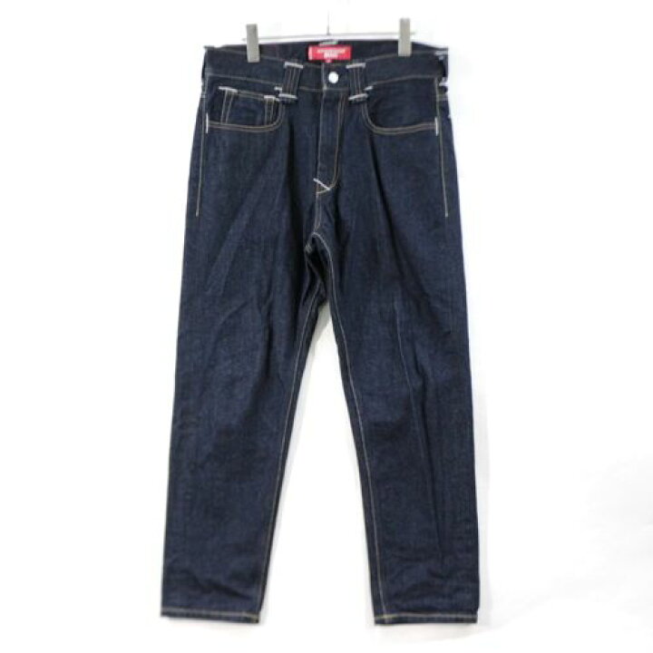 22AW Levi