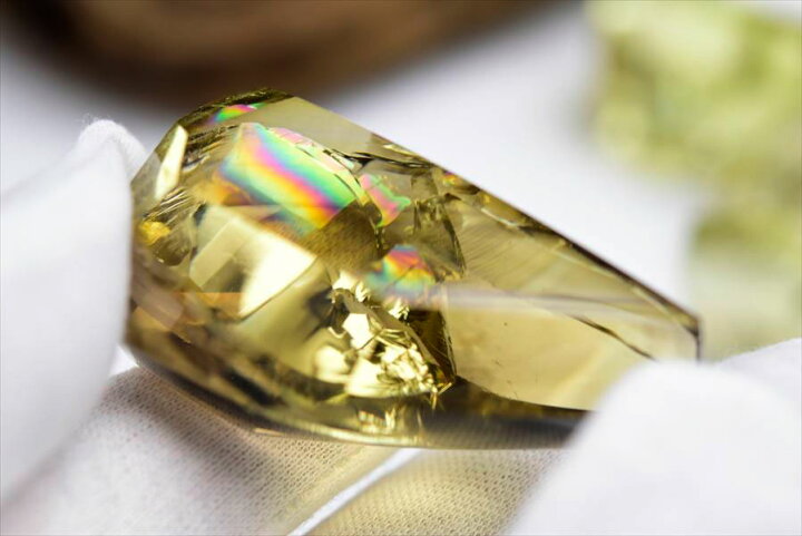 楽天市場】虹入り シトリン 不定形タンブル 黄水晶 □種類お任せ  