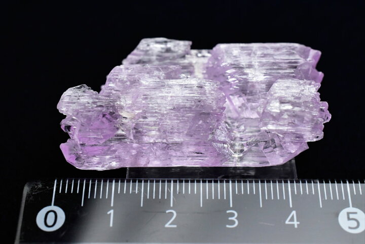 楽天市場】クンツァイト リチア輝石 結晶 原石最高級【約24.8g 