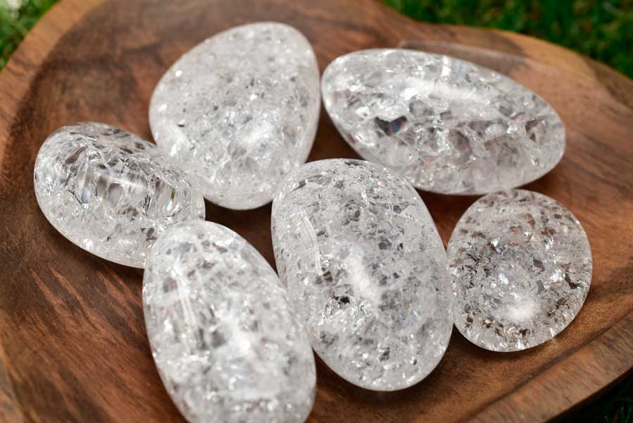 楽天市場】クラック水晶 タンブル 磨き石【約100g(約8個前後)セット