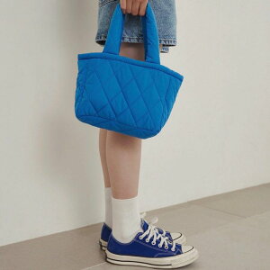 即納【small stuff】QUILTED MINI BAG(BLUE) 韓国 ブランド かわいい おしゃれ プレゼント 小型犬 バッグ 散歩バッグ 水筒 散歩グッズ スリッカー NEW 春 夏 冬 お出かけ