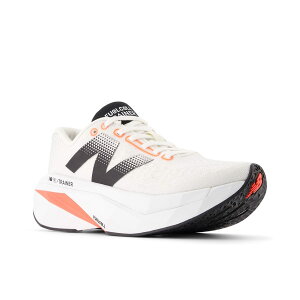 new balance(�j���[�o�����X) ���f�B�[�X FuelCell SuperComp Trainer? v3 �g���[�i�[ �J�[�{���v���[�g ���f�B�[�X�����j���O�V���[�Y