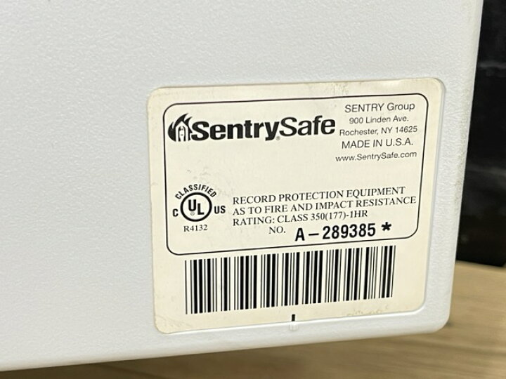 楽天市場】セントリー 耐火金庫 【中古】 Sentry Safe SB0507 テンキー 