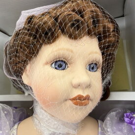 ★1月20日 24時間限定 ポイント10倍★未使用保管品 ビスクドール Court of Dolls Jodie 313/2500 箱入り パープルアイ アンティーク ドレスの人形 約62cm/600078
