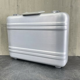 ★新生活応援フェア★今だけ大安売り開催中!!☆☆ZERO HALLIBURTON Elite byZero アタッシュケース 【中古】 内寸44×8x33cm 外寸45x11x36cm ゼロハリバートン エリートバイゼロ /56289