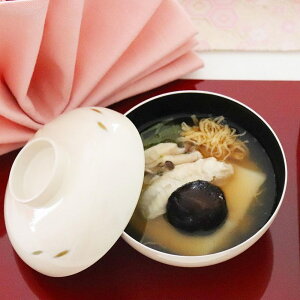 吸物椀 お椀 漆器 正月 迎春おしゃれ モダン 単品 食器 和 高級感 お正月 お祝い 迎春 内祝い 還暦祝い 結婚祝い 引越し祝い 新築祝い 記念日 紀州漆器 お椀 おもてなし 根来 日本製 緑 黄色