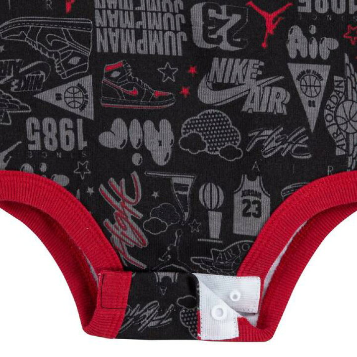 送料無料 割引クーポン多数配布中 ナイキ ボディースーツ出産祝い3点セット Red カラフルswwosh Nike 男の子用ロンパース White