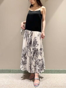 スナイデル] Sustainableカッティングレースワンピース SWFO214086  