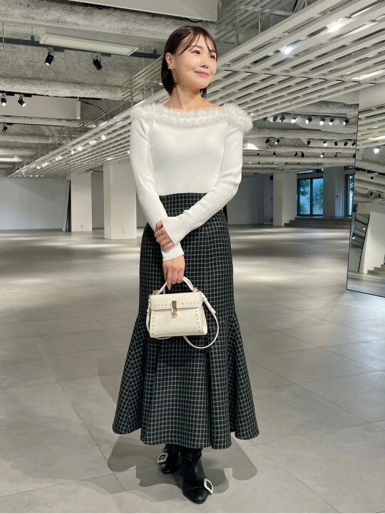 楽天市場】【SALE／40%OFF】フェザーフリルリブニットプルオーバー 