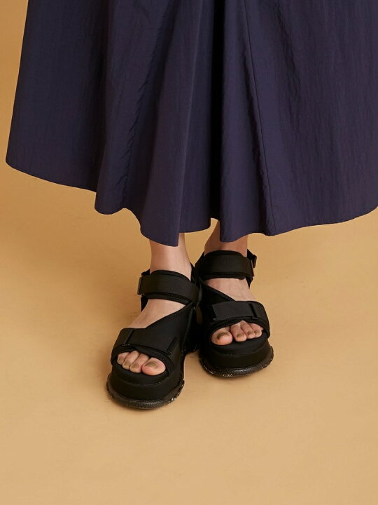 楽天市場】【SALE／30%OFF】【emmi atelier】eco厚底サンダル emmi 