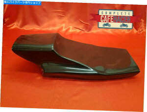 V[g LbgACX^C̃gbN}X^[ubNŎdグꂽKX@ۂ̃JtF̃[T[̍ TRACKMASTER WITH CAT EYE STYLE FIBREGLASS CAFE RACER SEAT FINISHED IN BLACK