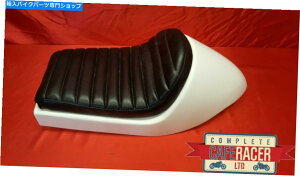 V[g ubNfbNXpbhƔ̃JtF[T[̃KX@ۂ̃V[gxzIȃX^C CAFE RACER FIBREGLASS SEAT DOMINATOR STYLE IN WHITE WITH BLACK DELUXE PAD